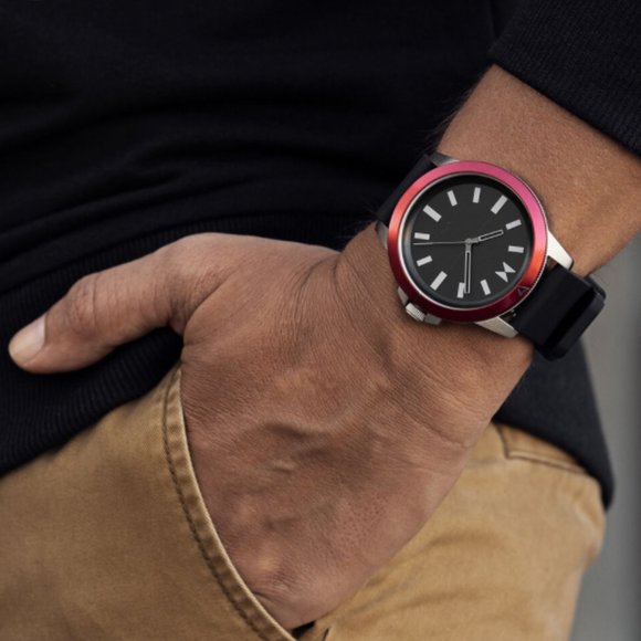 MVMT Minimal Sport Red Sea Watch - Picture 3 of 5